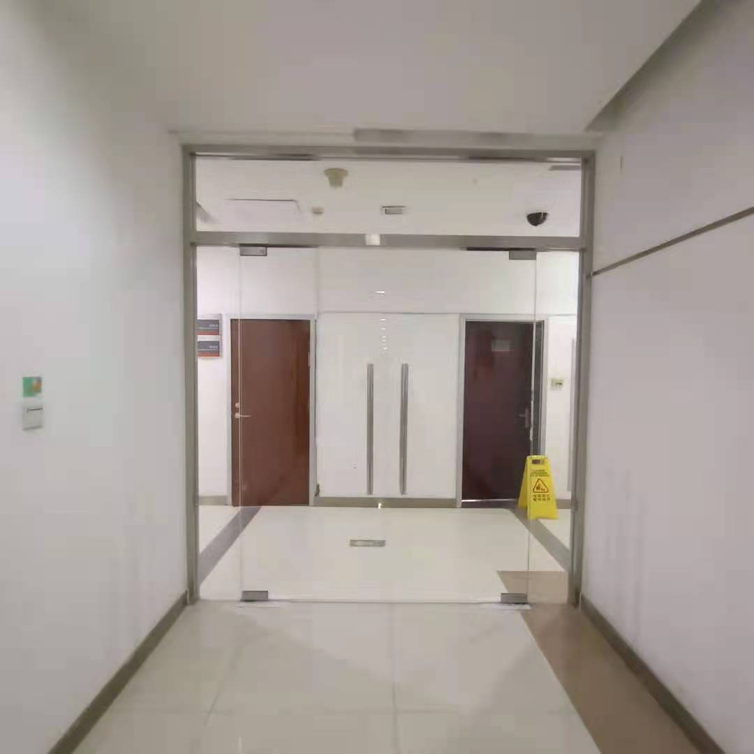 鋁合金門玻璃破了怎么換？